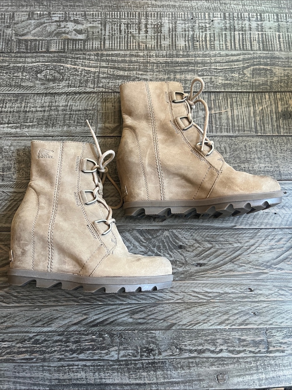 Sorel Women's Beige Suede Lace-Up Wedge Boots